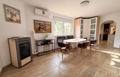 Chalet independiente - Revente -
            Denia - 12-26