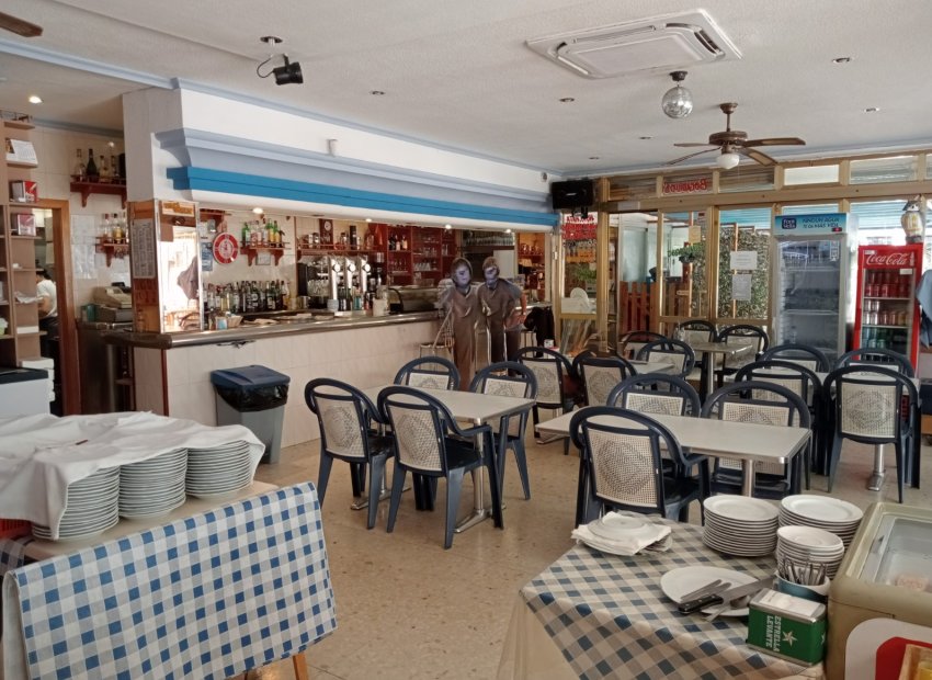 Comedor - Local con negocio en funcionamiento cerca de la playa en Benidorm (Costablanca - Alicante)