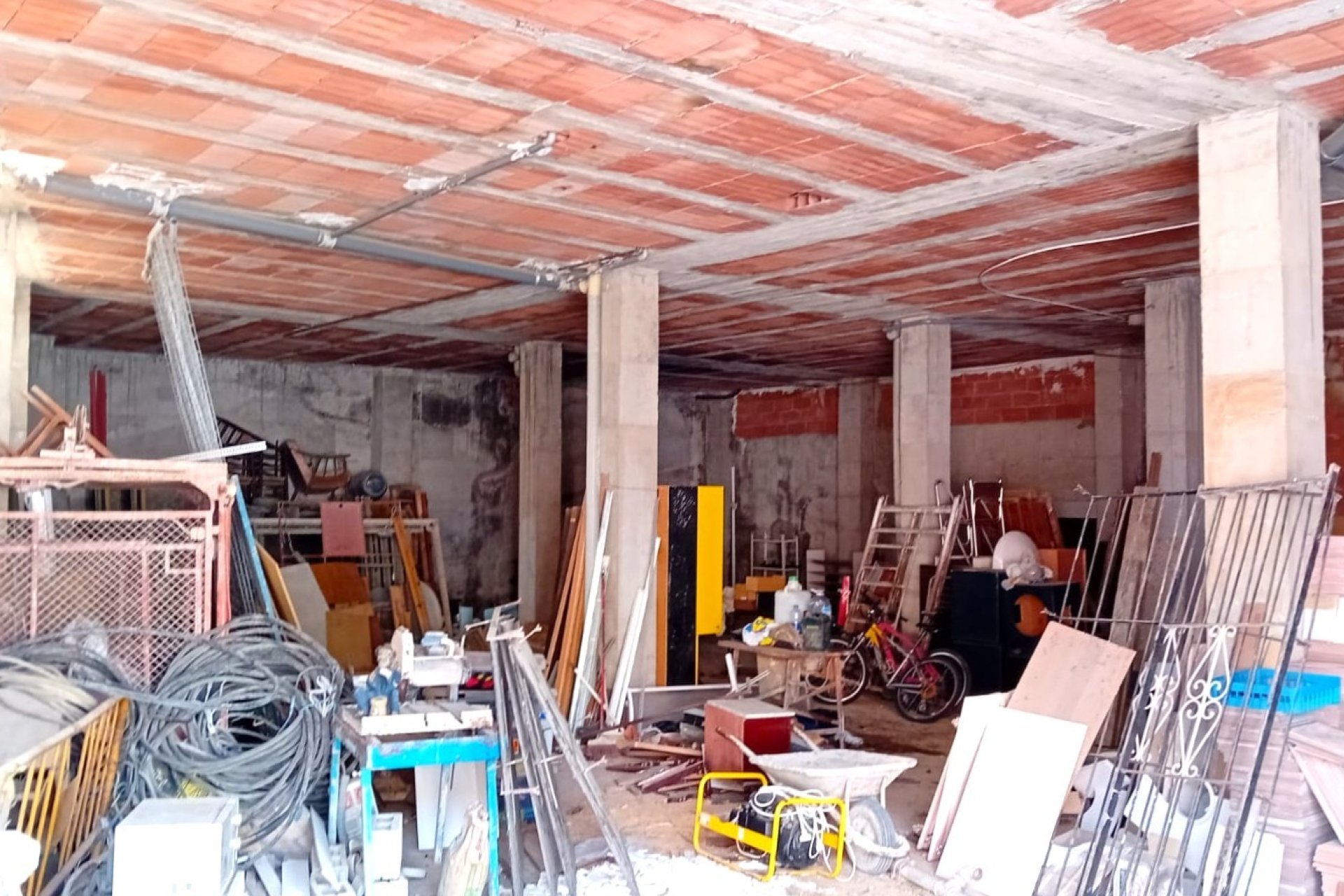 Commercial Premises  - Unique Investment Opportunity in La Nucía – 280 m² Shell Commercial Premises for Sale in La Nucía (Costa Blanca)