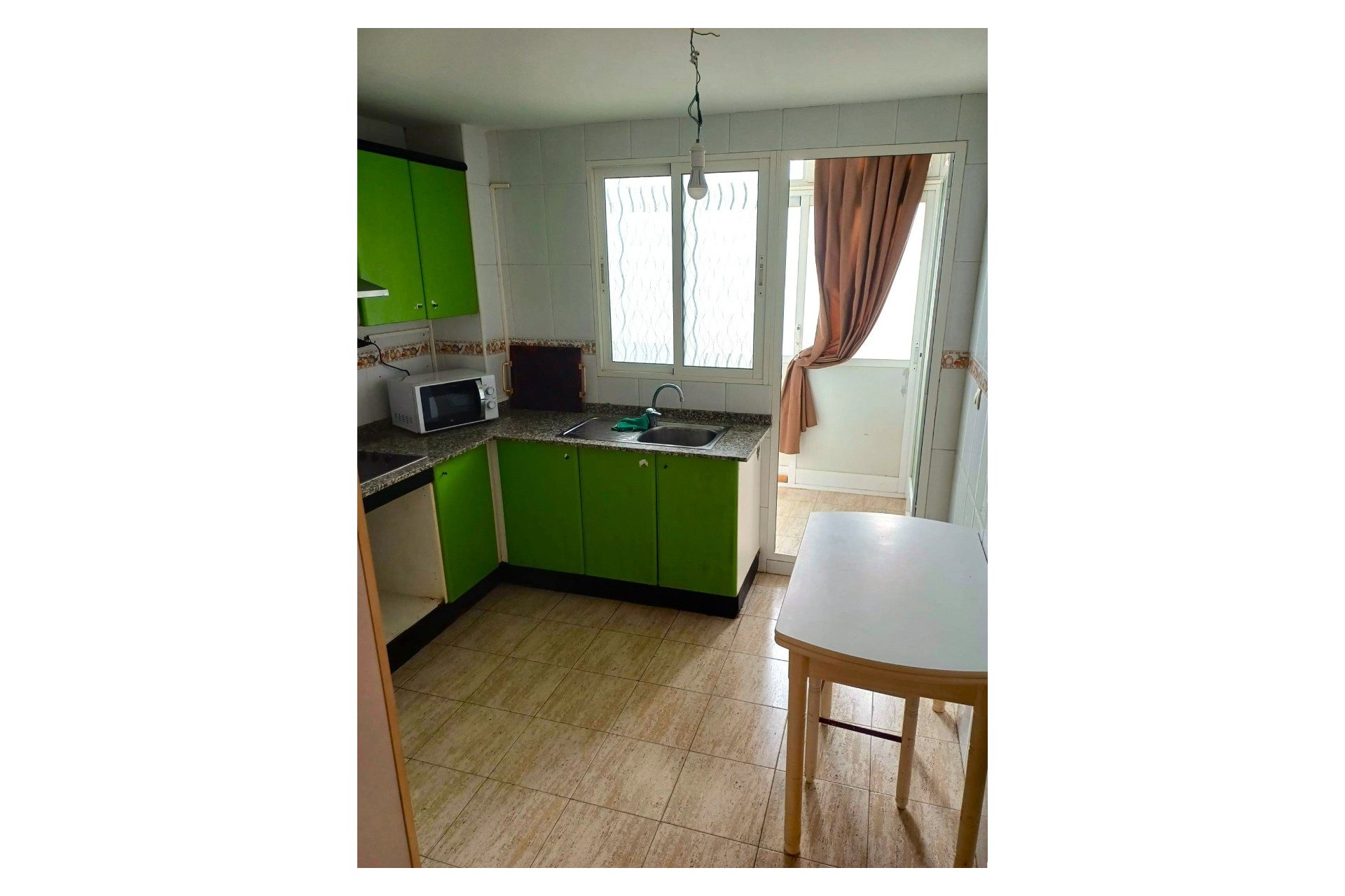 Cuisine - Appartement avec grande terrasse à Villajoyosa (Costa Blanca - Alicante)