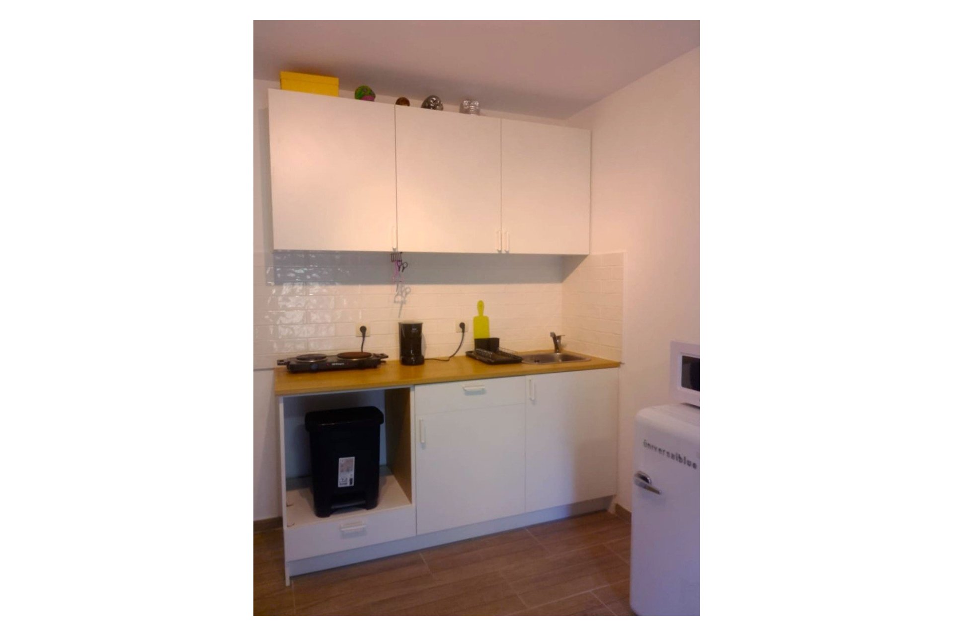 Cuisine -Studio Rénové et Accueillant dans l’Immeuble Playmon – Pueblo Levante, Benidorm (Costa Blanca)