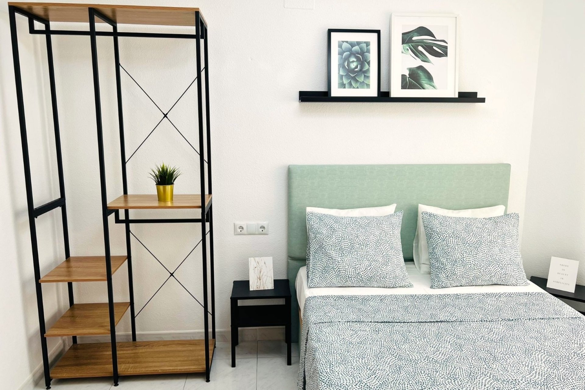 Dormitorio - Apartamento de lujo con LICENCIA TURÍSTICA en venta en el corazón de Benidorm (Costa Blanca)