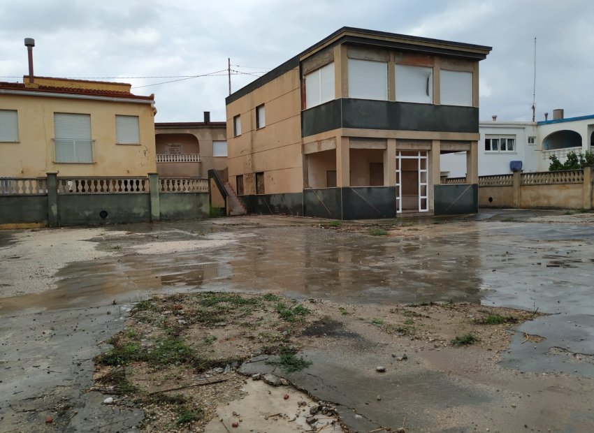 Edificio - Lote de solares con edificación (La safor - Costa blanca)