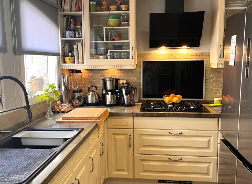 EN VENTA ADOSADO  DE UNA PLANTA CON VISTA AL MAR Y MONTAÑA