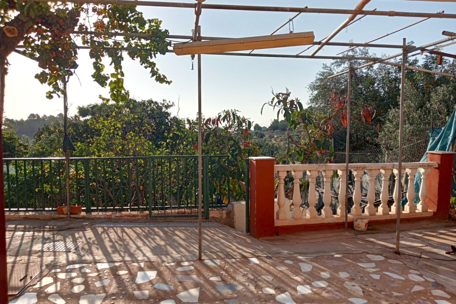 EN VENTA CASA DE CAMPO CON VISTAS EN LA NUCÍA