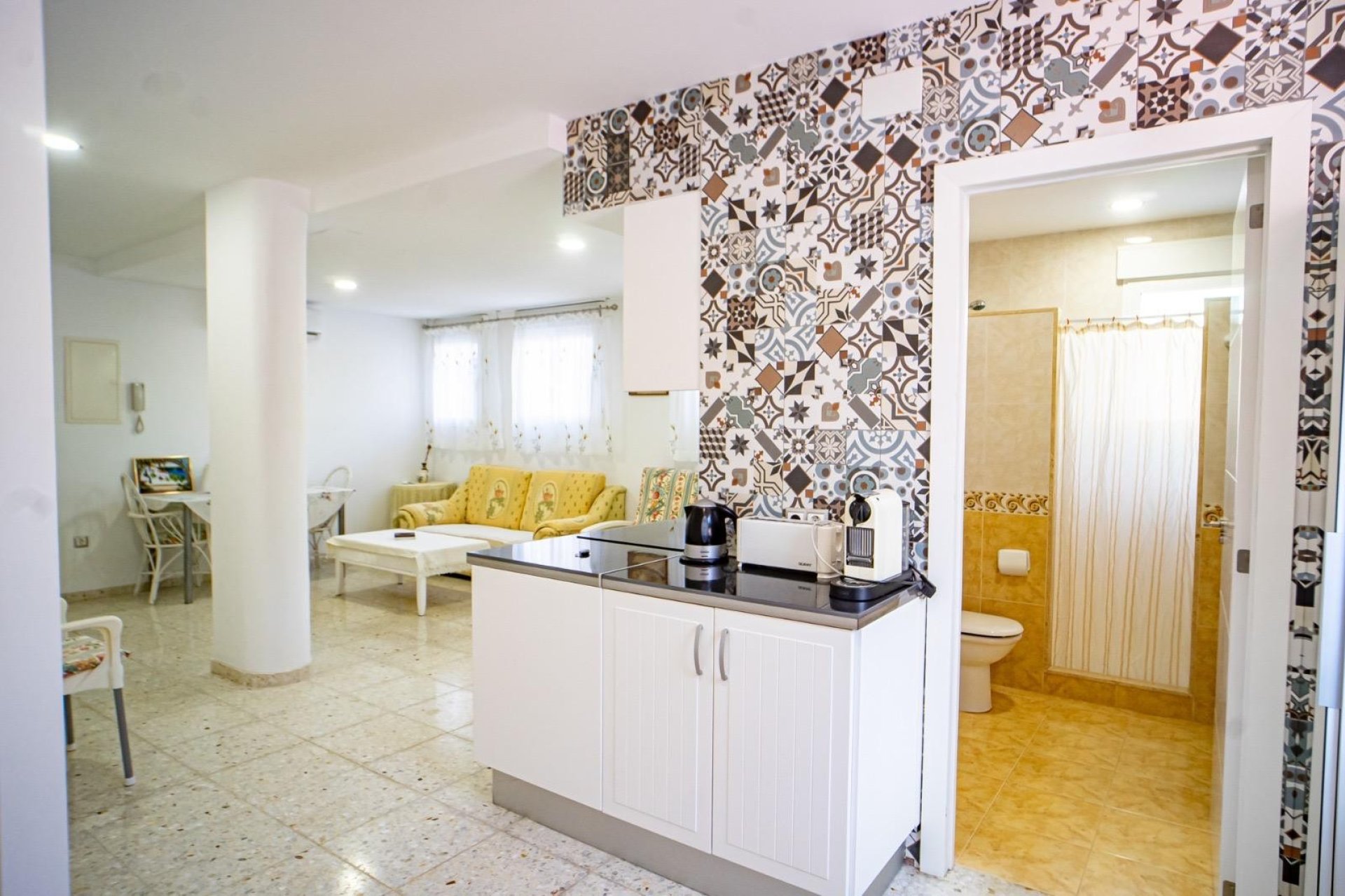 EN VENTA EXCLUSIVA VILLA CON PISCINA EN ALFAZ