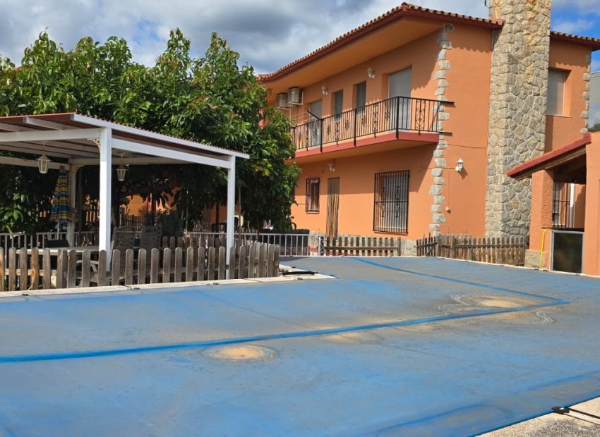 Entrada - Chalet independiente en venta en Callosa D'en Sarrià - (Costa Blanca -Alicante)