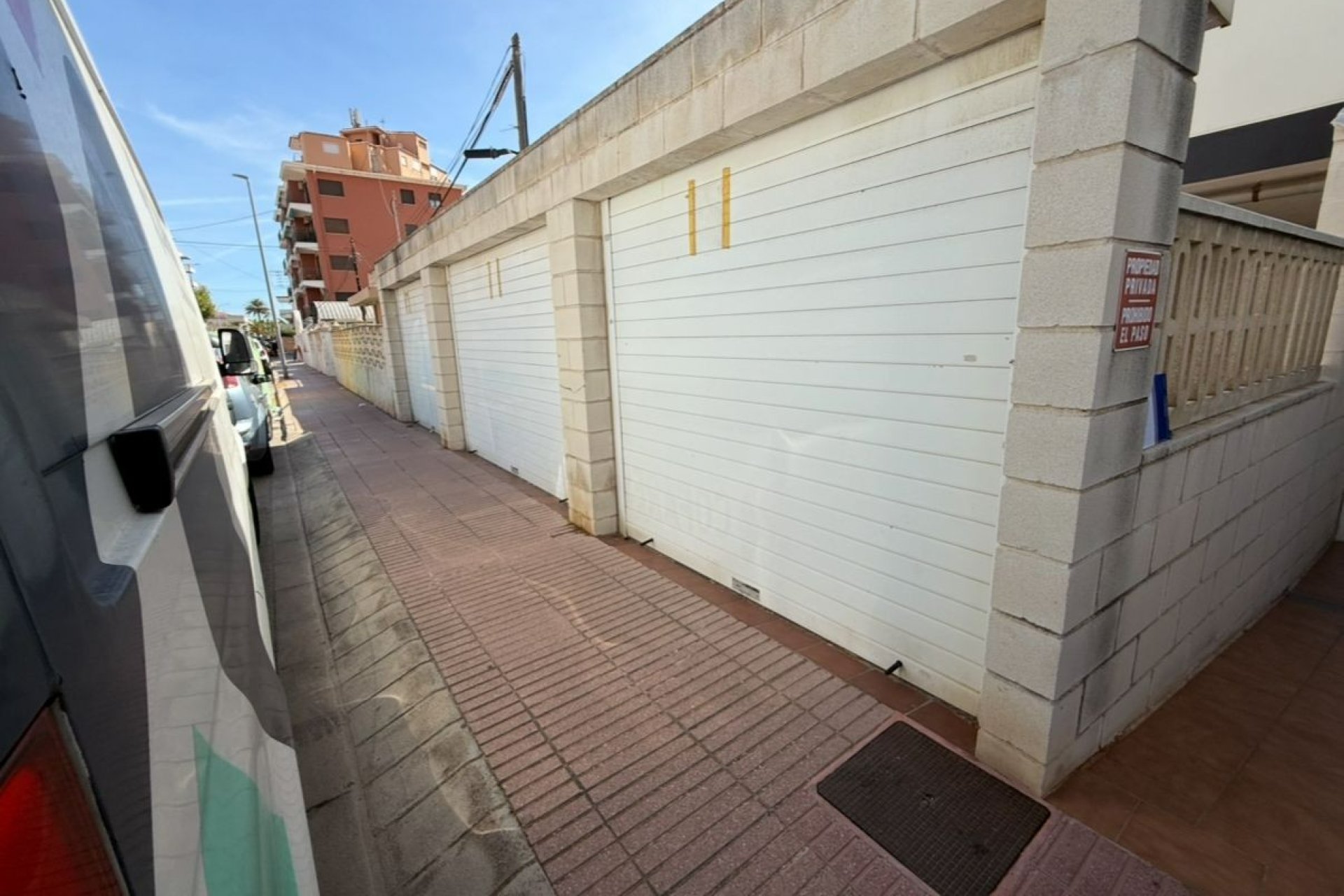 ENTRADA - PLAZAS DE GARAJE EN VENTA EN PILES CERCA DEL MAR