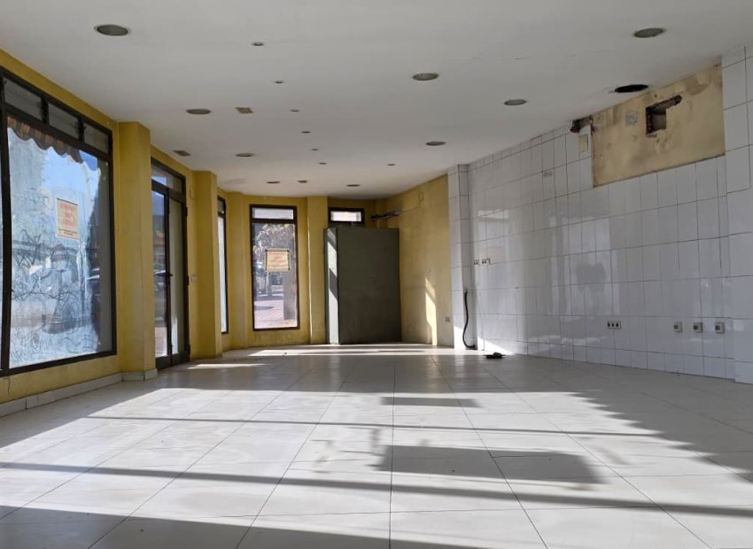 Estancia - Local en venta en Alfaz del Pi  - (Costa Blanca - Alicante)