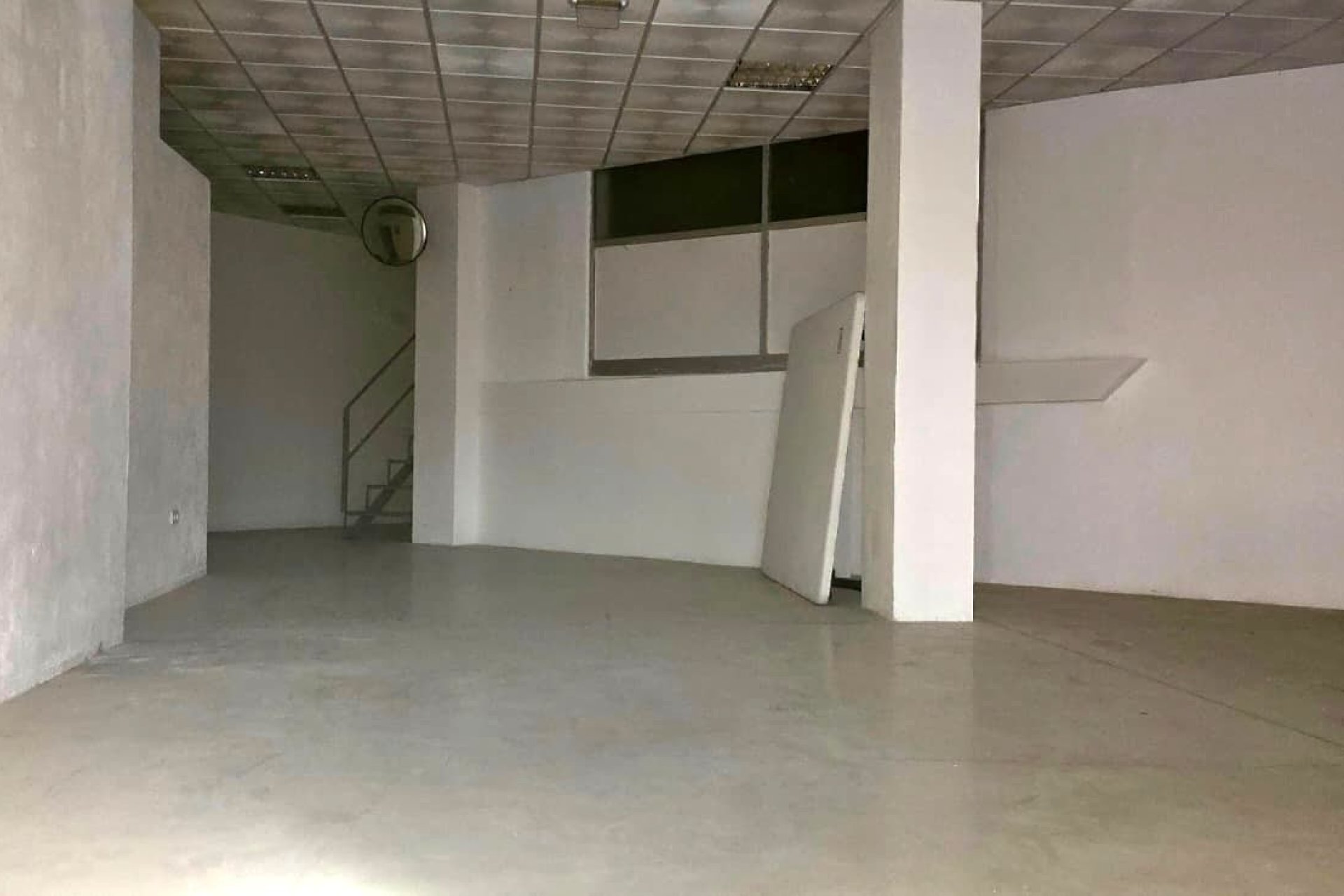 Estancia - Local en venta en La Nucia - (Costa Blanca - Alicante)