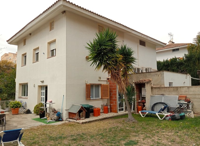 Facade - Semi-Detached Villa with Communal Pool in La Nucia (Costa Blanca)