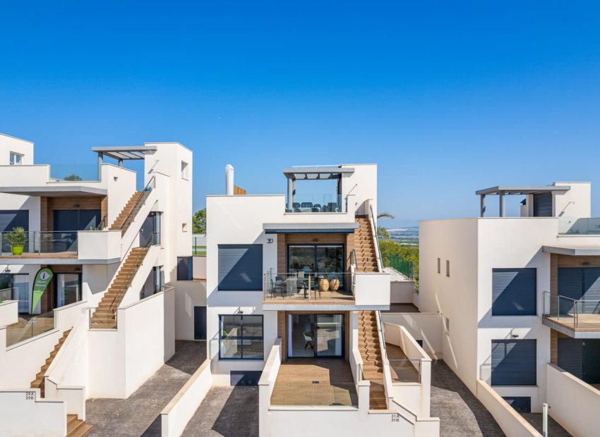 Fachada - Bungalows junto a Las Colinas Golf & Country Club, San Miguel de Salinas, Alicante (Costa Blanca)