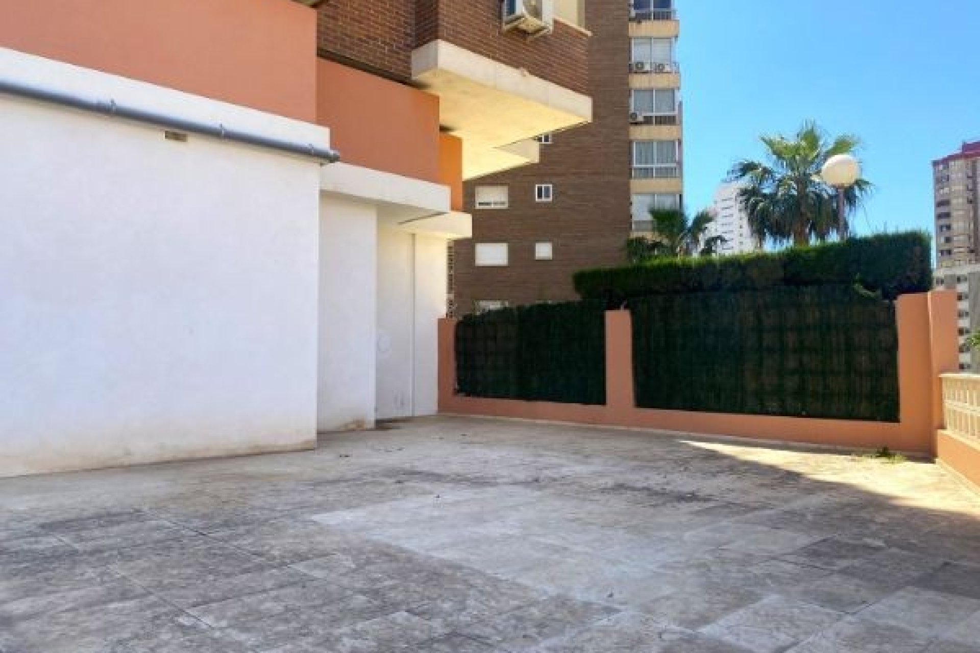 Fachada - Local en Benidorm (Alicante - Costa blanca)