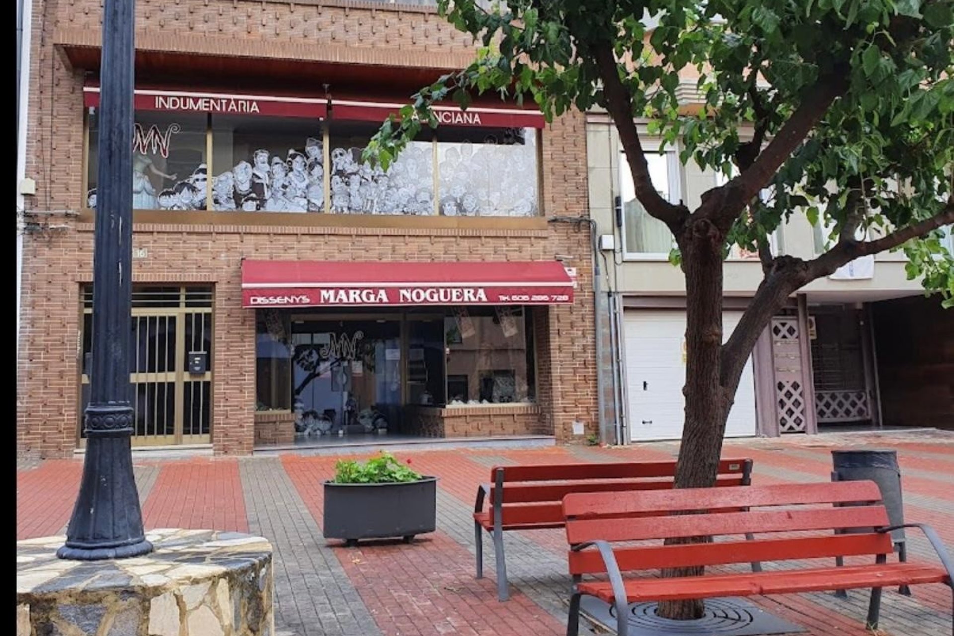 Fachada - Se vende amplio local en Tavernes de la Valldigna