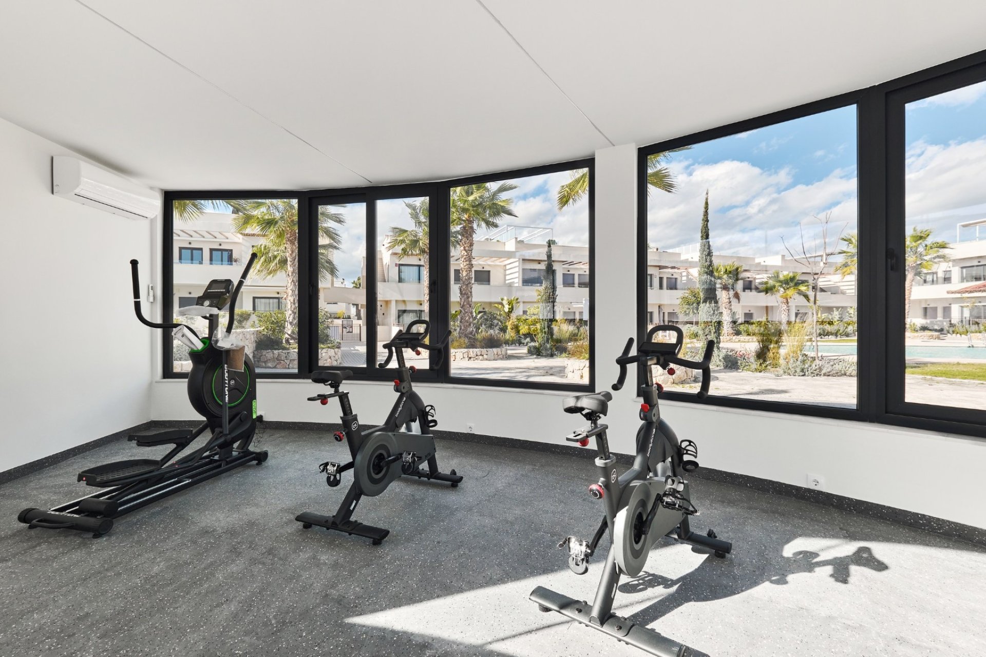 Gym - Bungalows en resisencial privado en La Veleta, Torrevieja (Costa Blanca Sur)