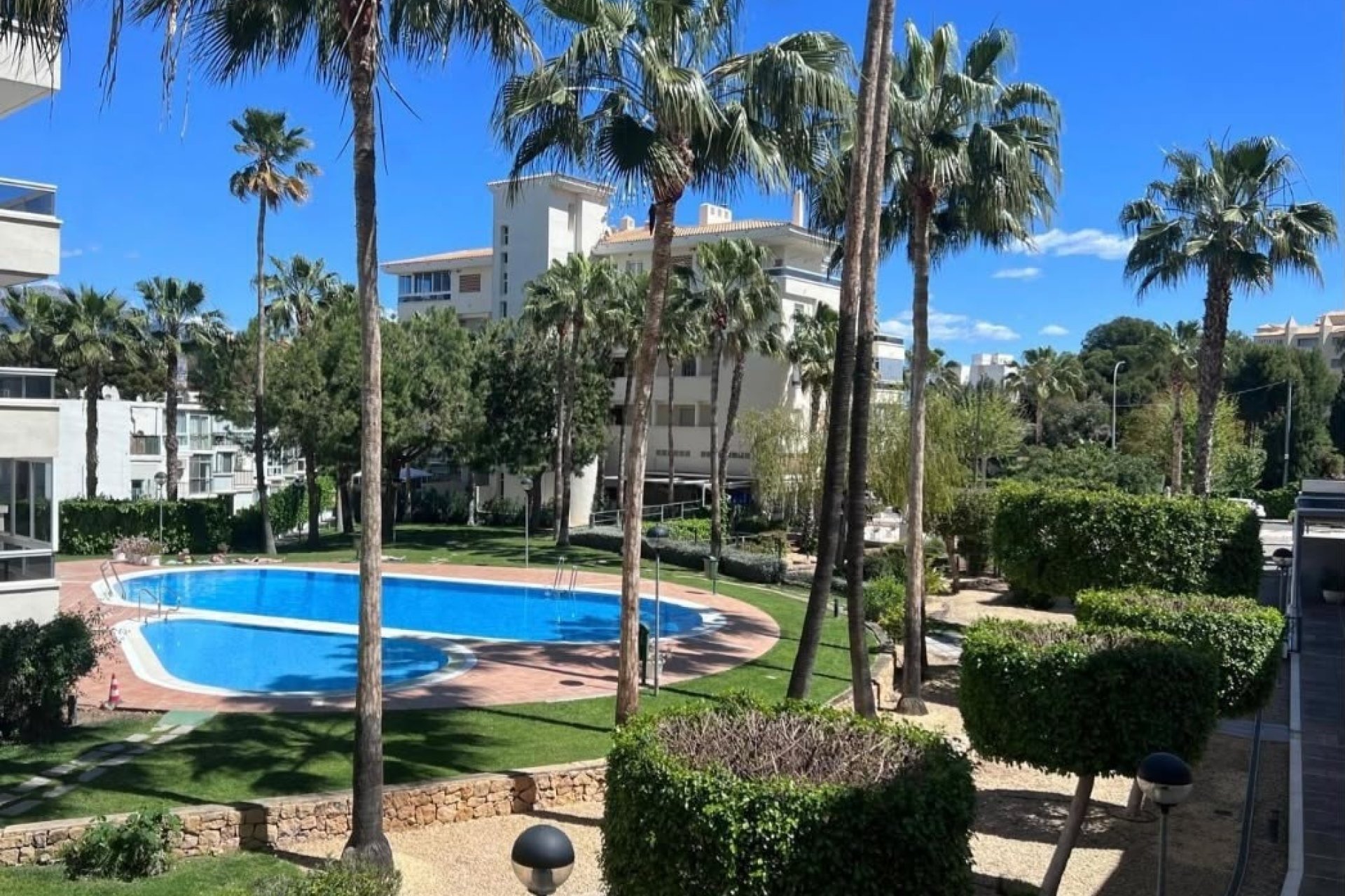Herverkoop - Appartement / flat -
Albir - center