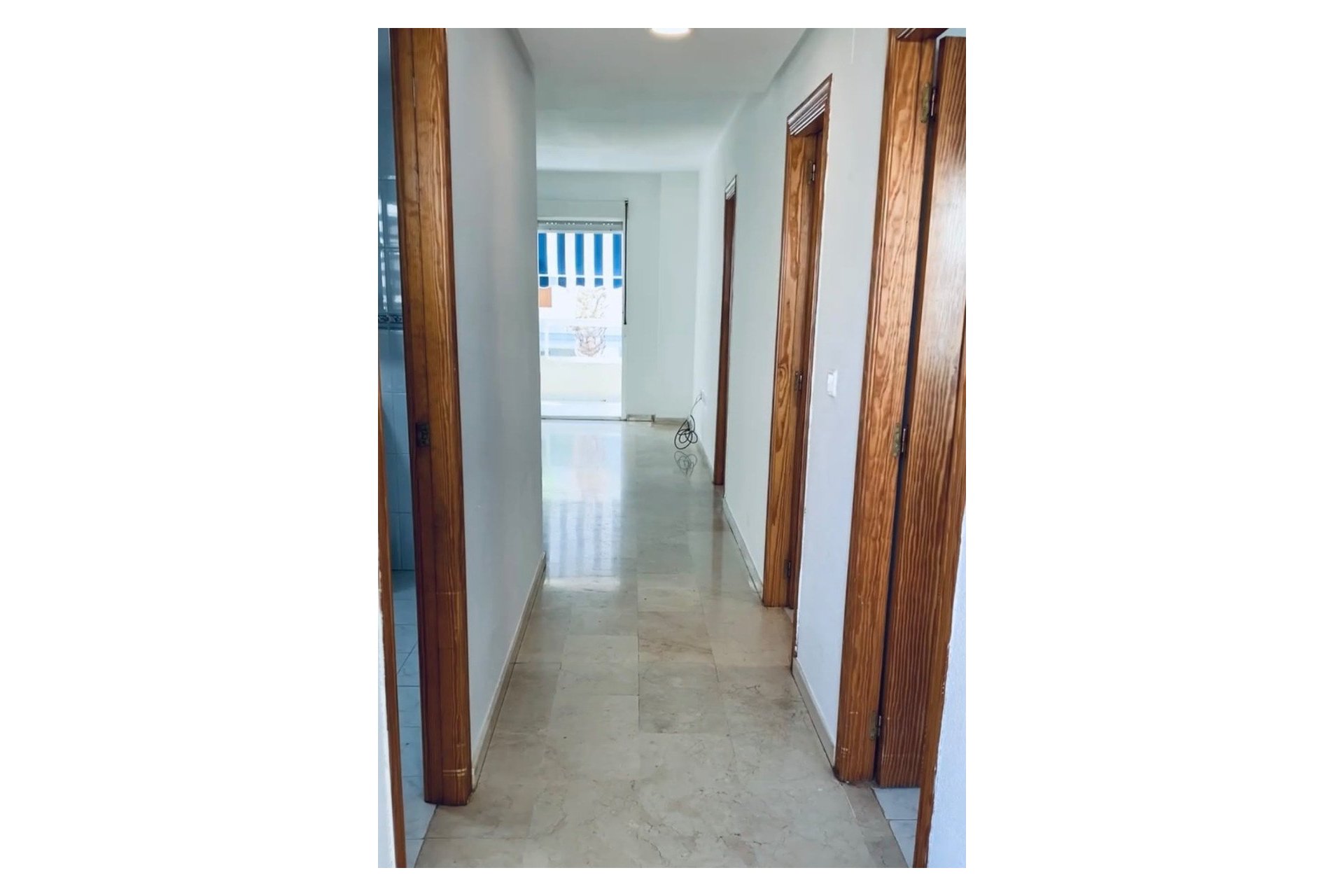 Herverkoop - Appartement / flat -
Albir - center