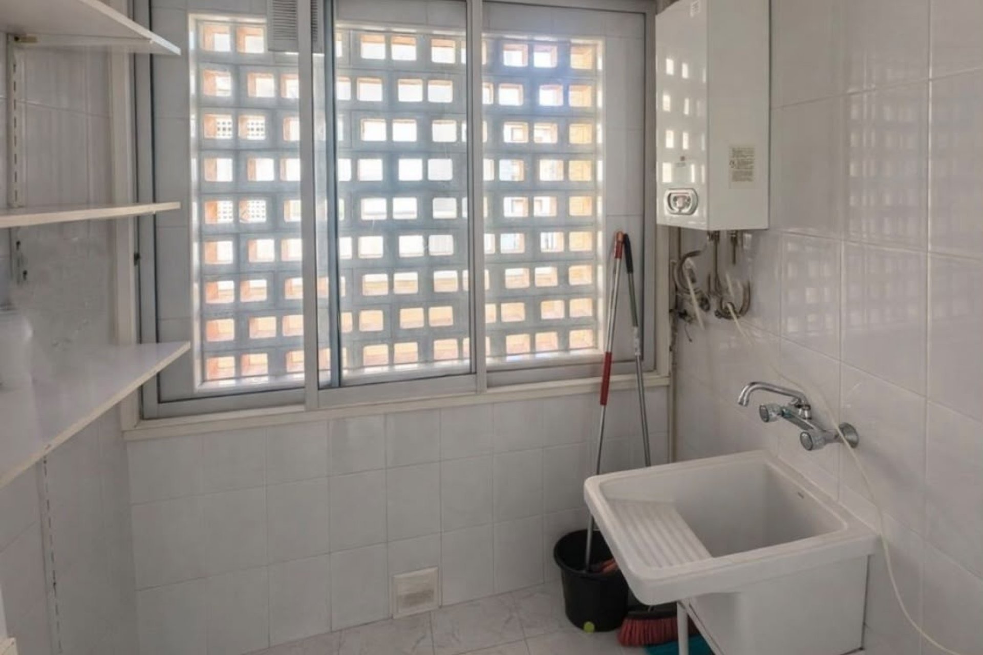 Herverkoop - Appartement / flat -
Albir - center