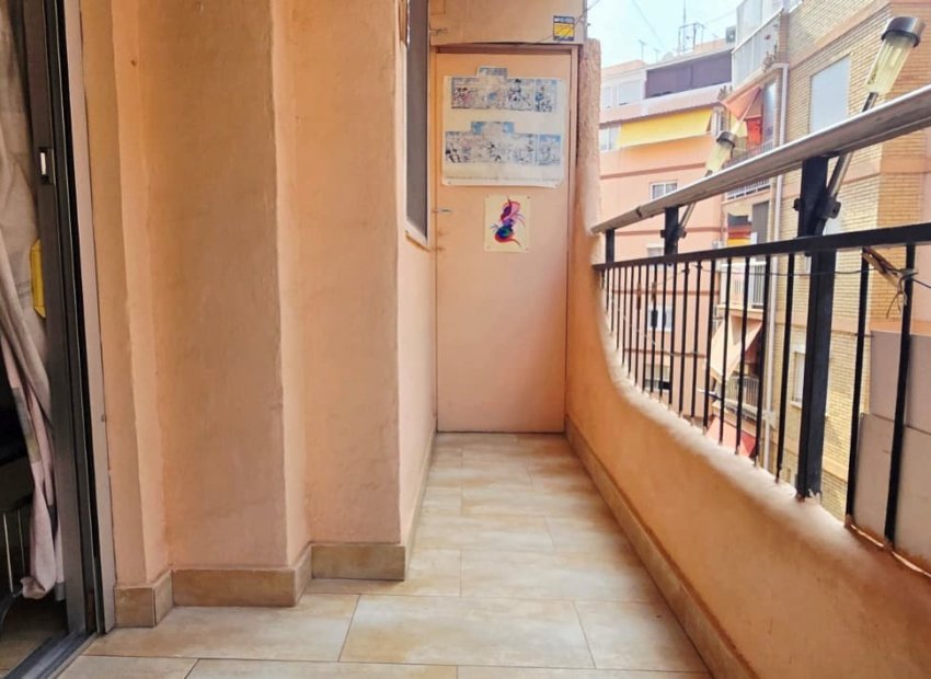 Herverkoop - Appartement / flat -
Benidorm - Centro