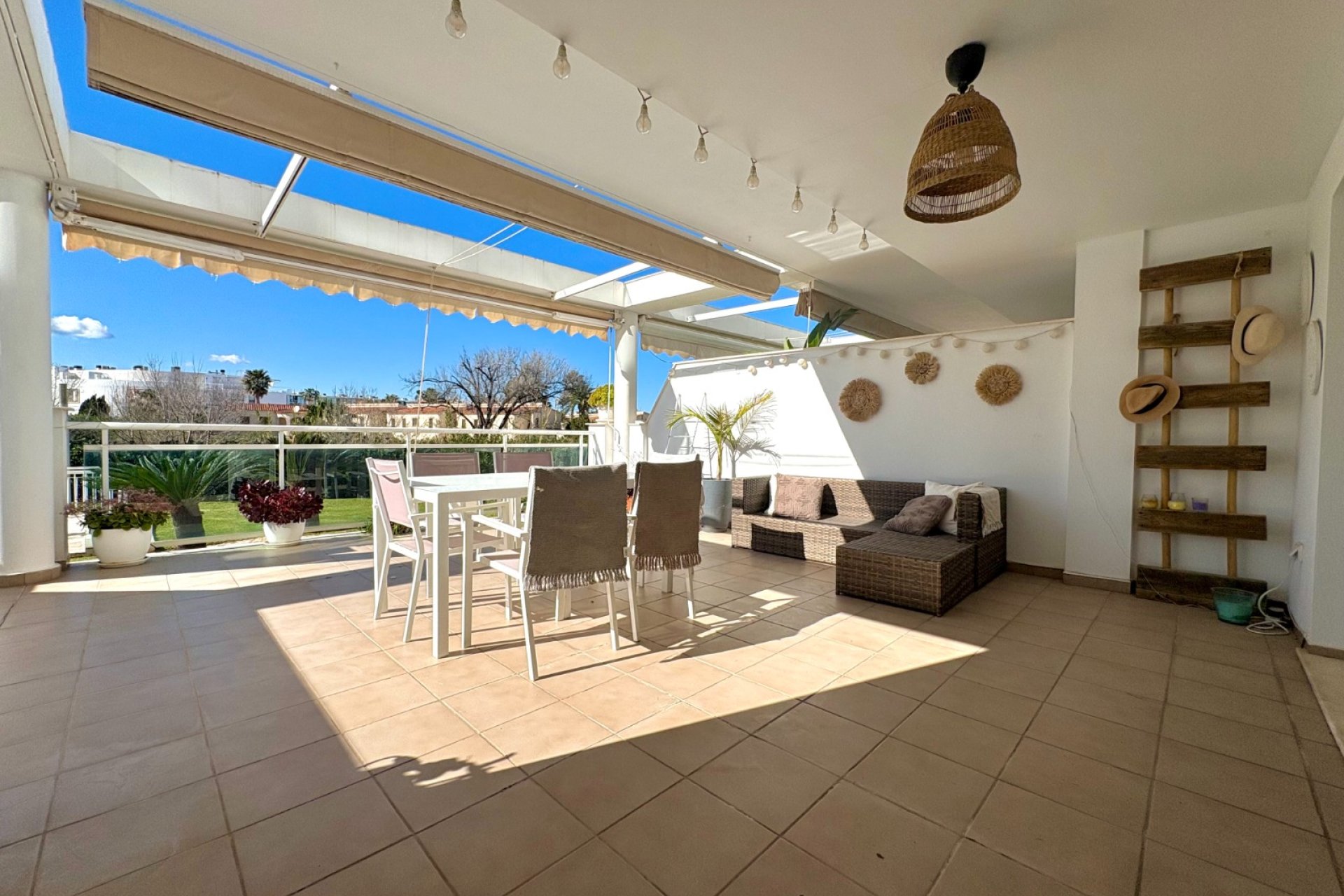 Herverkoop - Appartement / flat -
Denia - Les Marines - Las Marinas