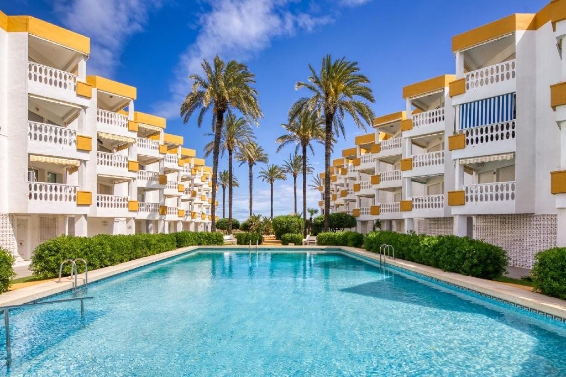 Herverkoop - Appartement / flat -
Denia - Les Marines - Las Marinas
