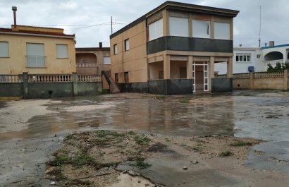  - Herverkoop -
            Gandía - 189-23