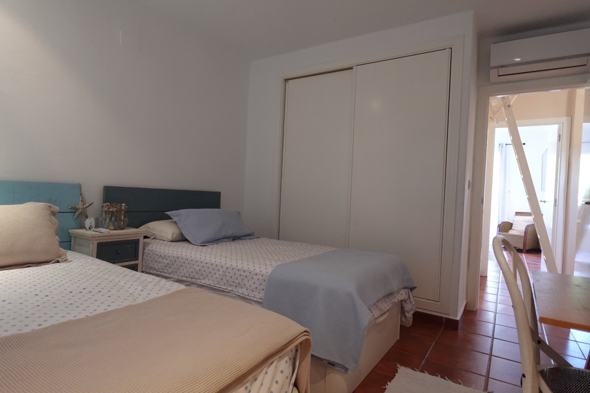 Herverkoop - Herenhuis -
Denia - Les Marines - Las Marinas