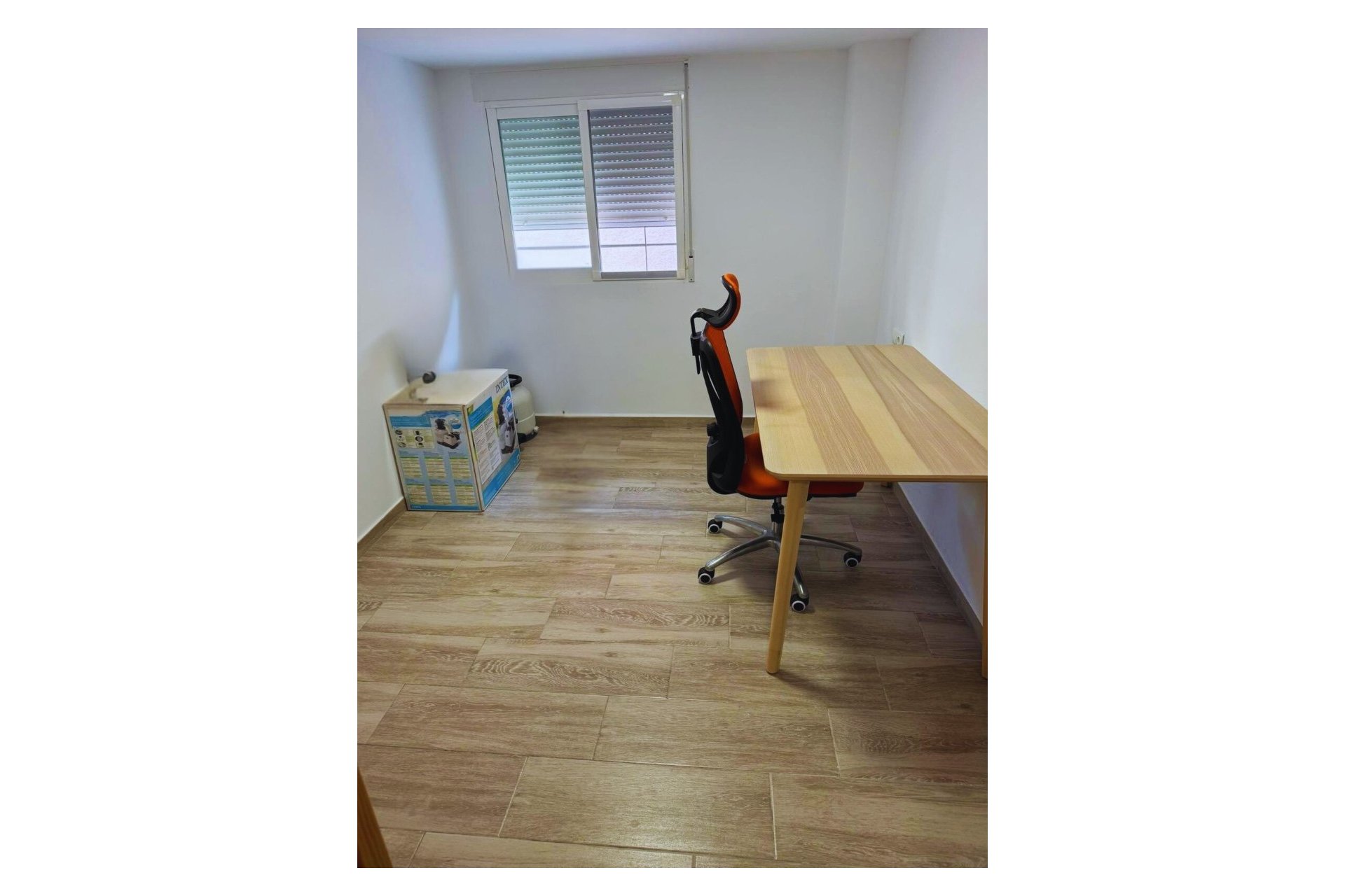 Herverkoop - Herenhuis -
