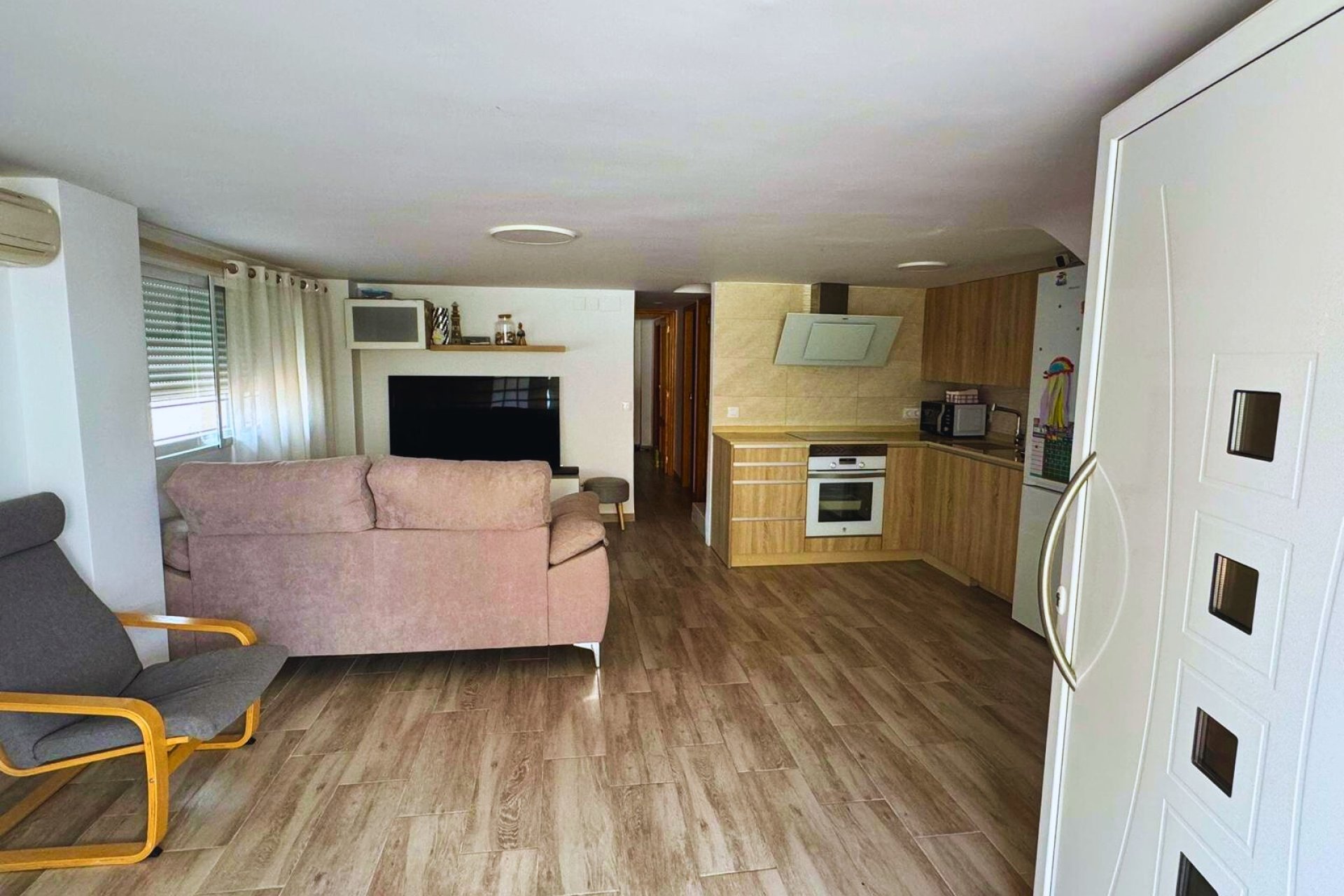 Herverkoop - Herenhuis -
