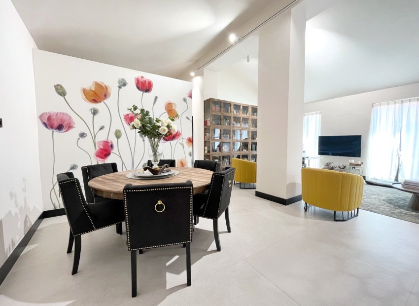 Herverkoop - Penthouse -
Denia - Center