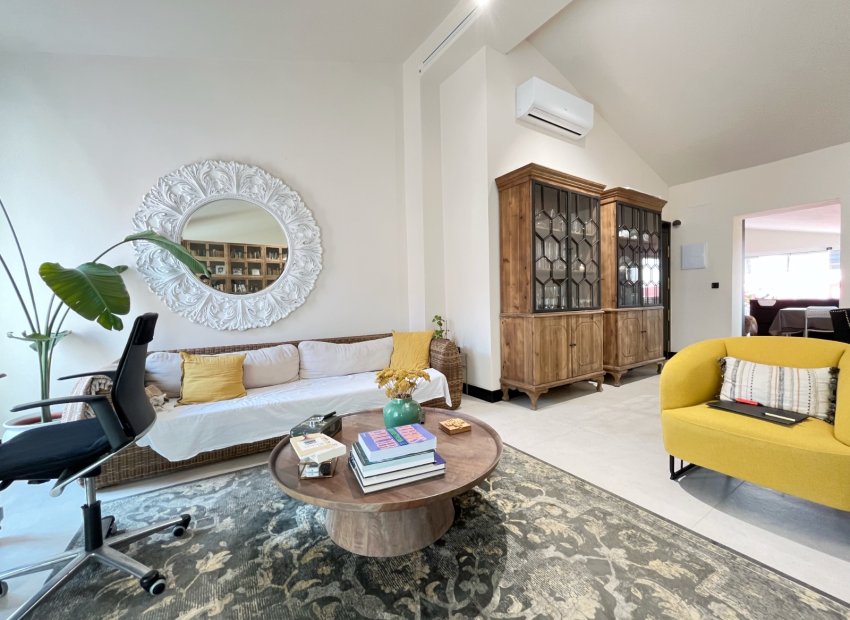 Herverkoop - Penthouse -
Denia - Center