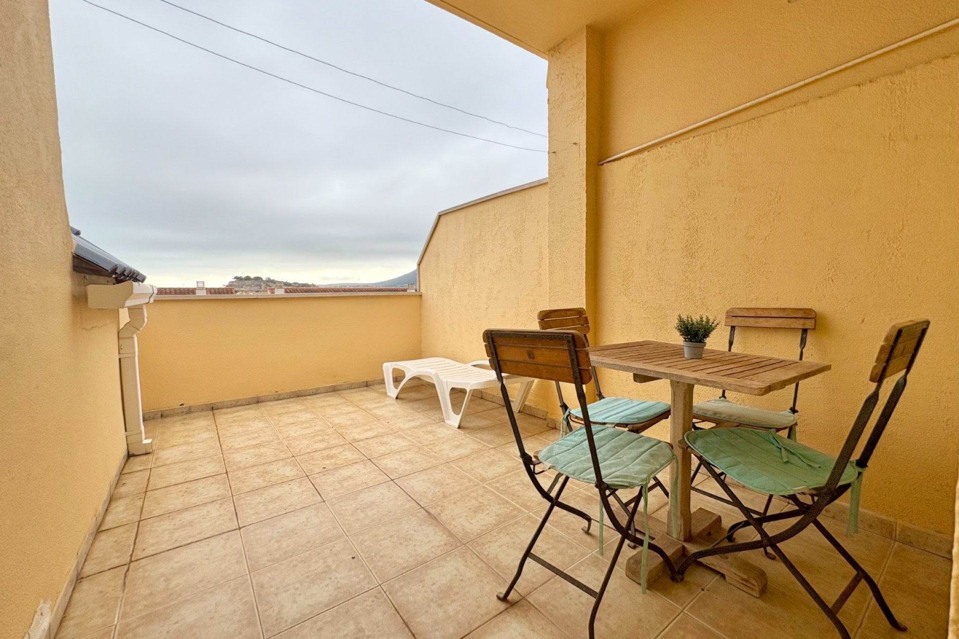 Herverkoop - Penthouse -
Denia - Les Marines - Las Marinas