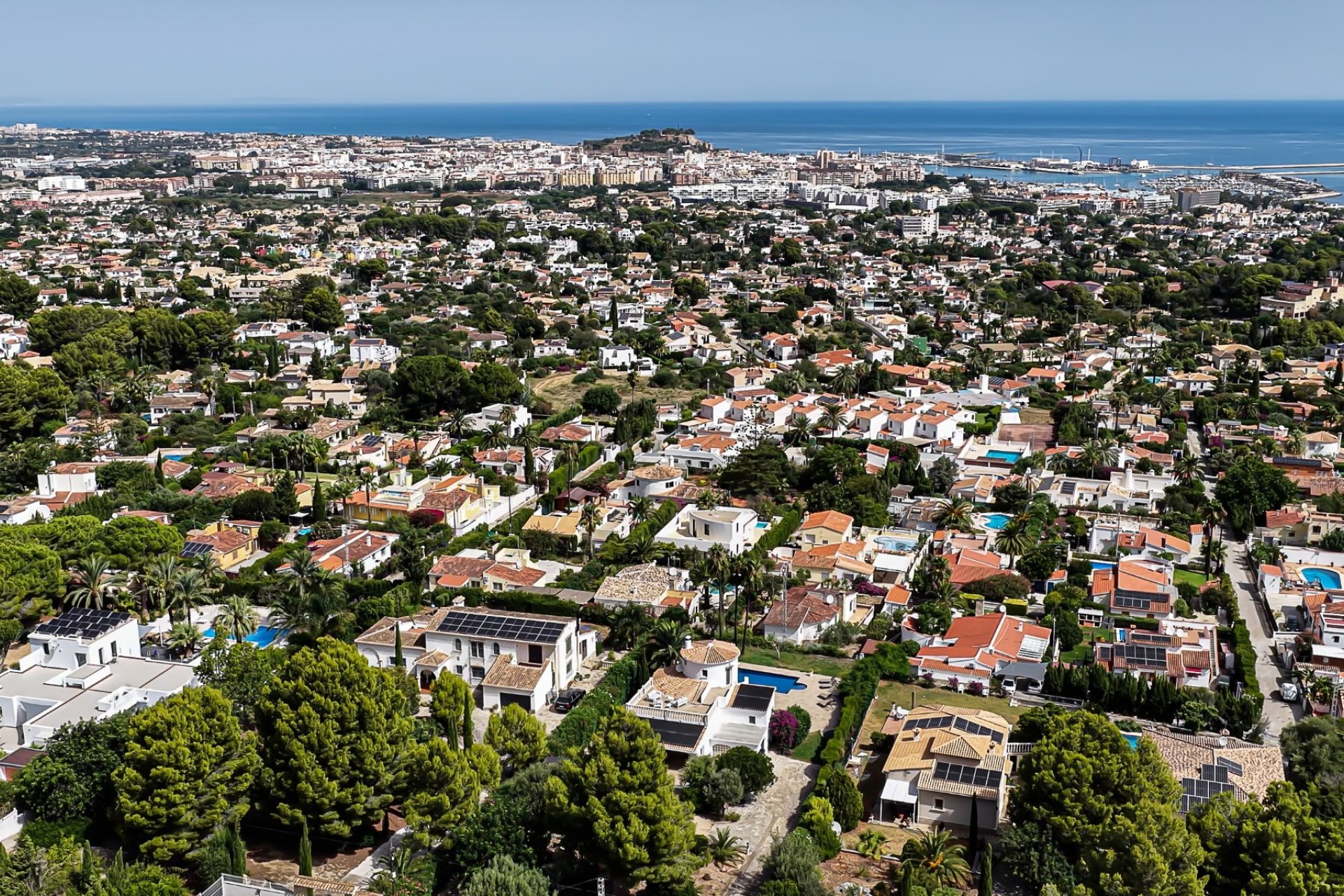Herverkoop - Villa -
Denia - Montgó