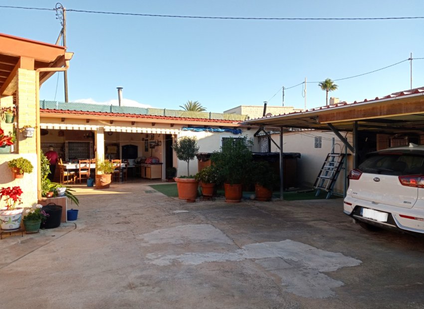 Herverkoop - Vrijstaande woning -
Alfas del Pí