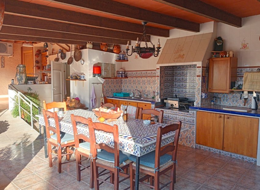 Herverkoop - Vrijstaande woning -
Alfas del Pí