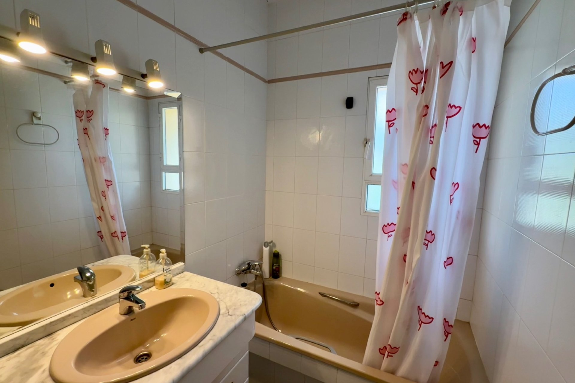 Herverkoop - Vrijstaande woning -
El Ràfol D'Almúnia