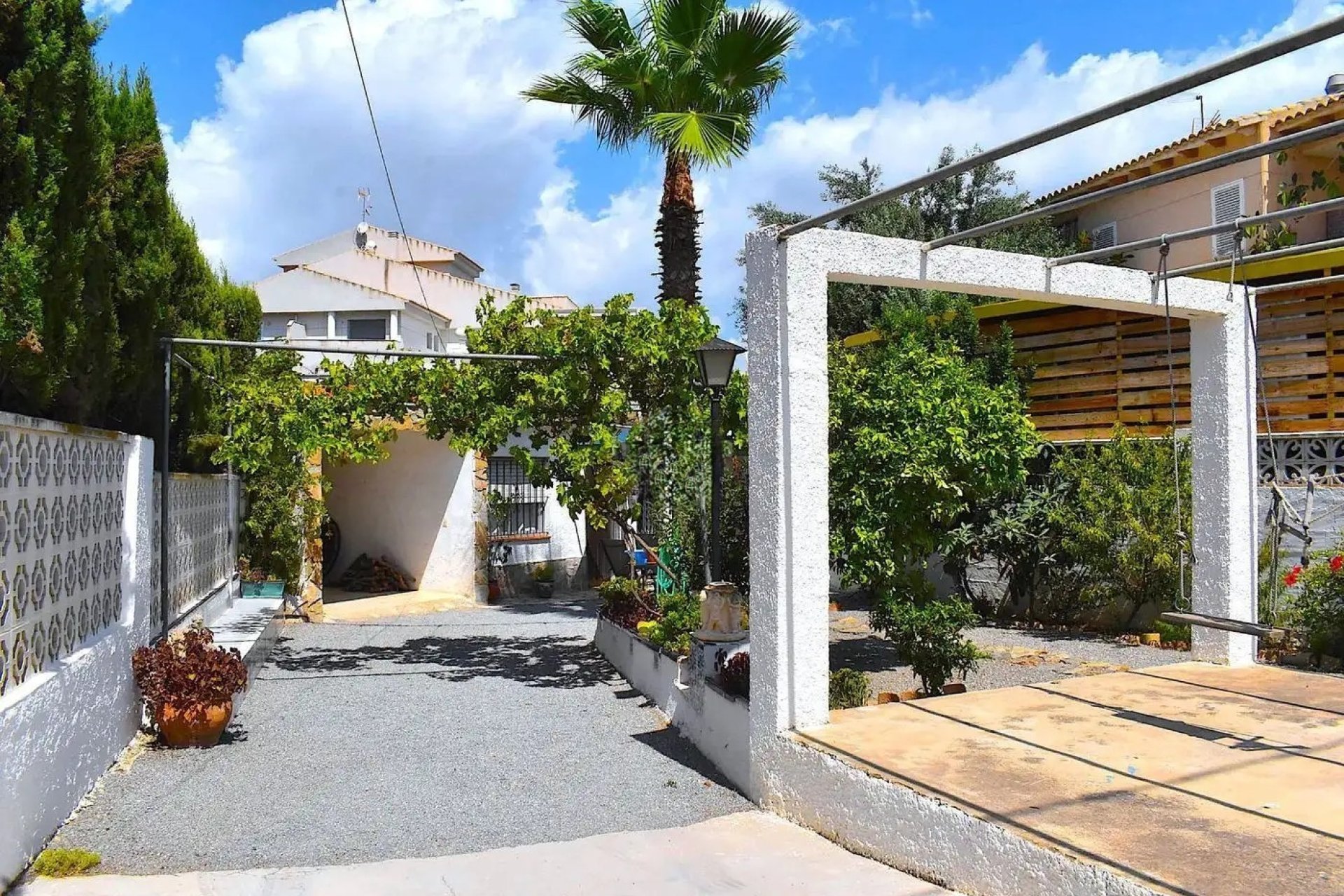 Herverkoop - Vrijstaande woning -
