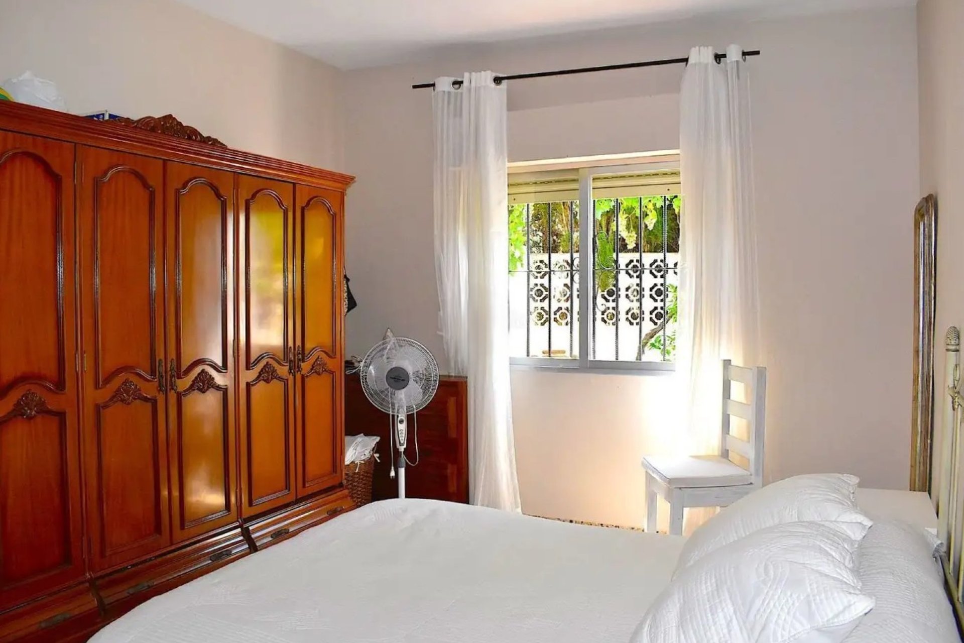 Herverkoop - Vrijstaande woning -
