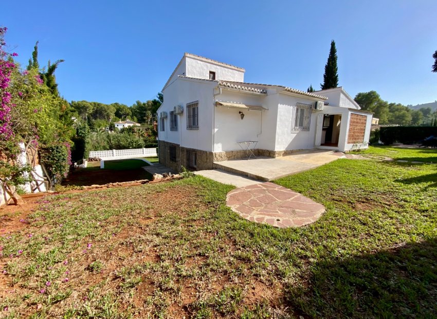 House - Detached villa with garden in Javea (Costa Blanca)