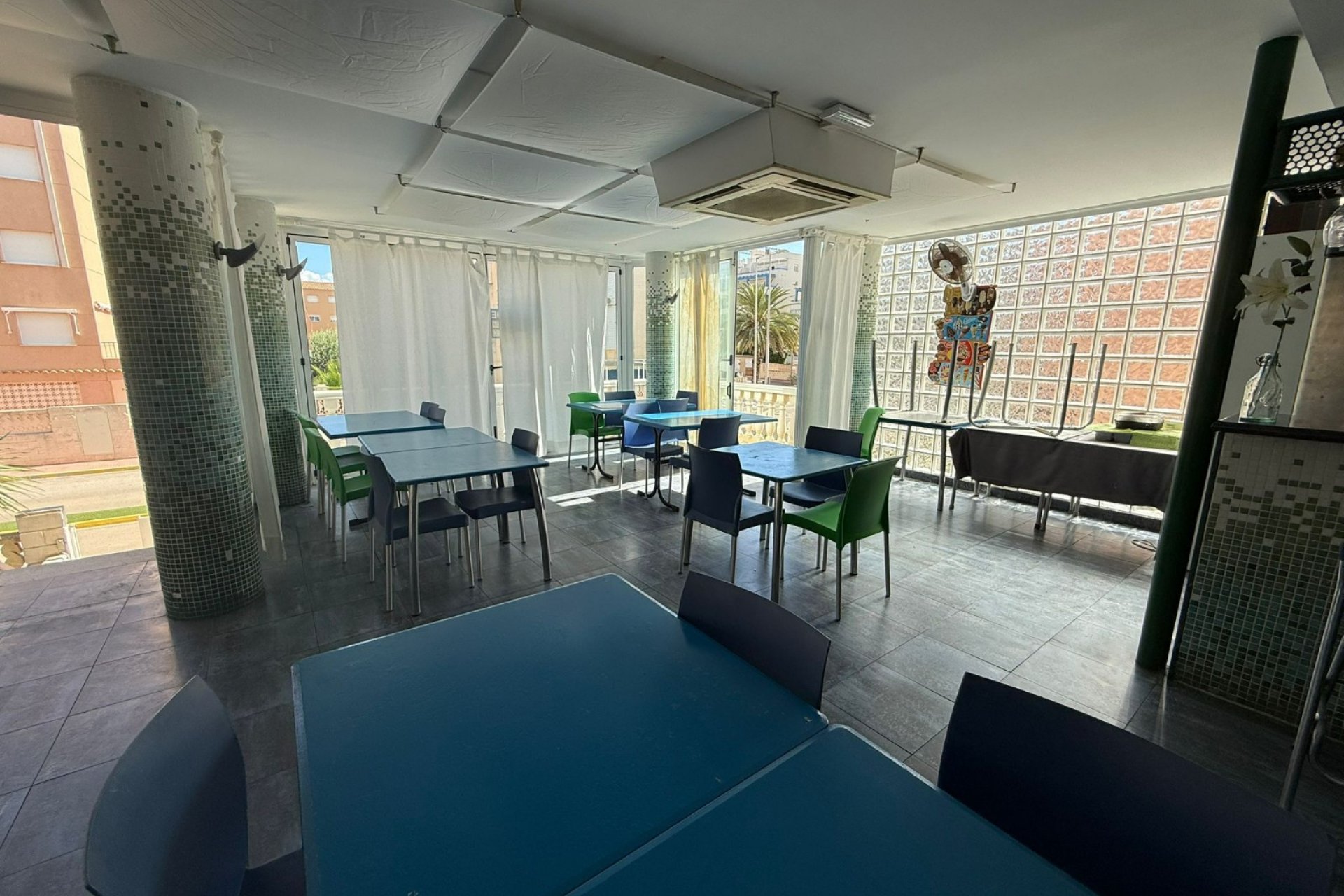 interior bar - Local en venta en Dénia cerca del mar 