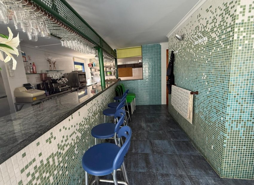 interior bar - Local en venta en Dénia cerca del mar 