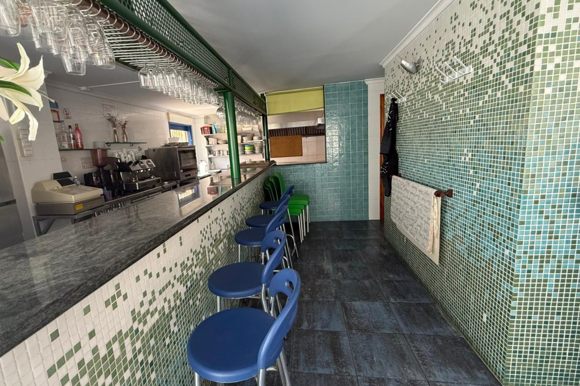 interior bar - Local en venta en Dénia cerca del mar 