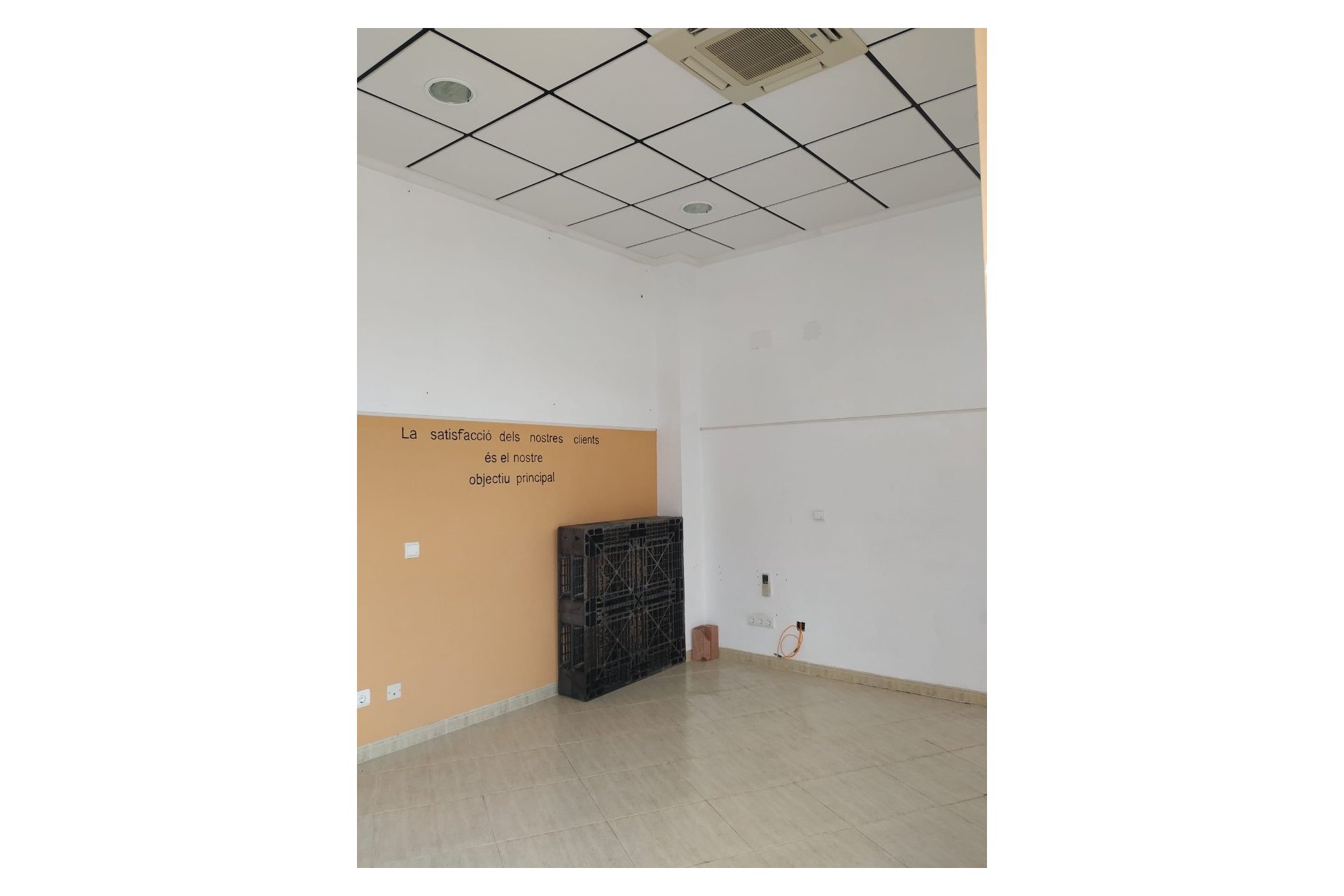 Interior - Commercial premises in Playa (Guardamar - La Safor)