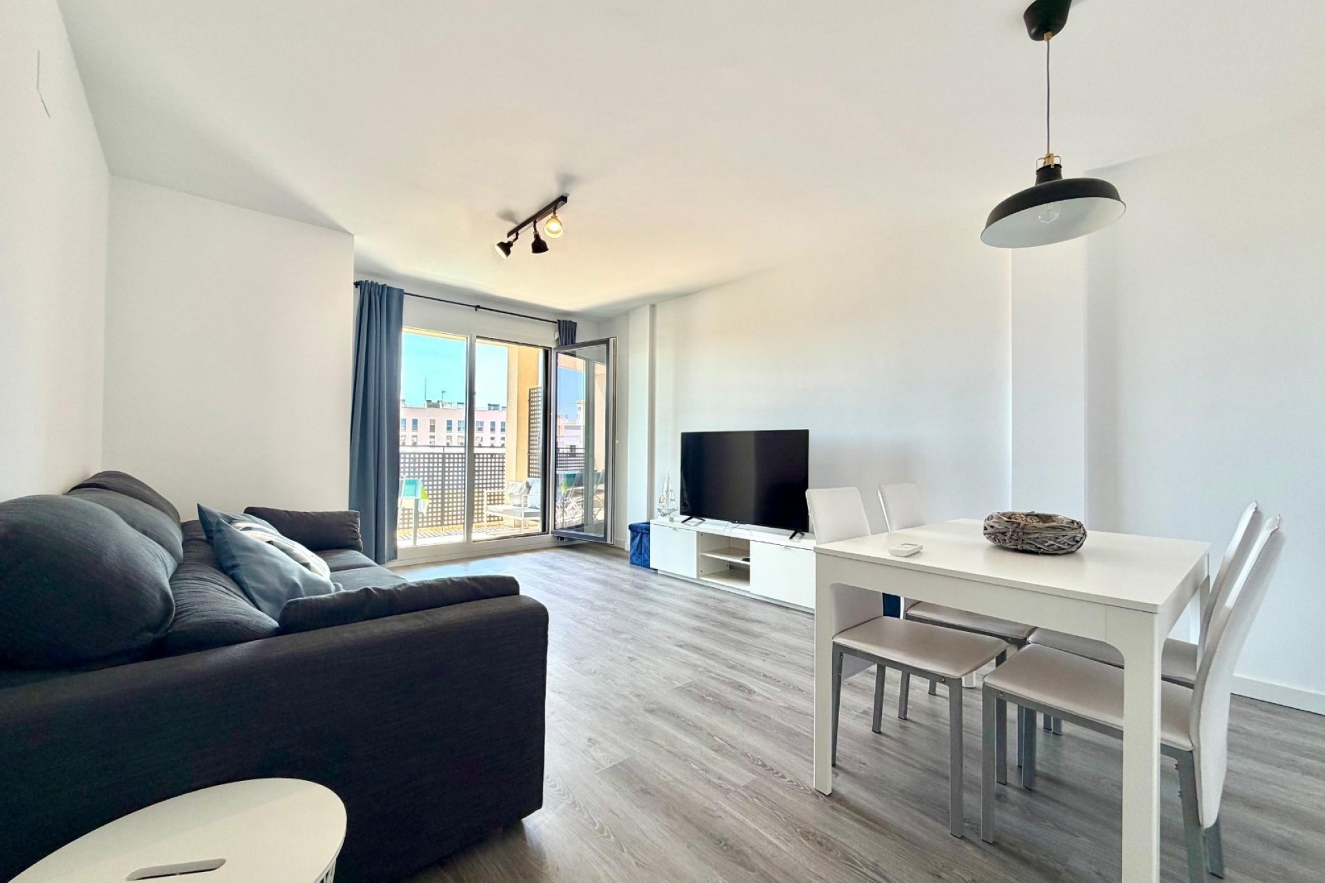 Langfristige Vermietung - Wohnung -
Denia - Port