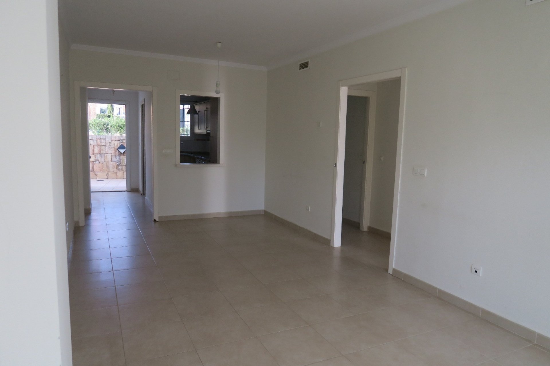 LIVING/DINING ROOM - Apartment for Sale in Jesús Pobre, located in a residential complex with a swimming pool.