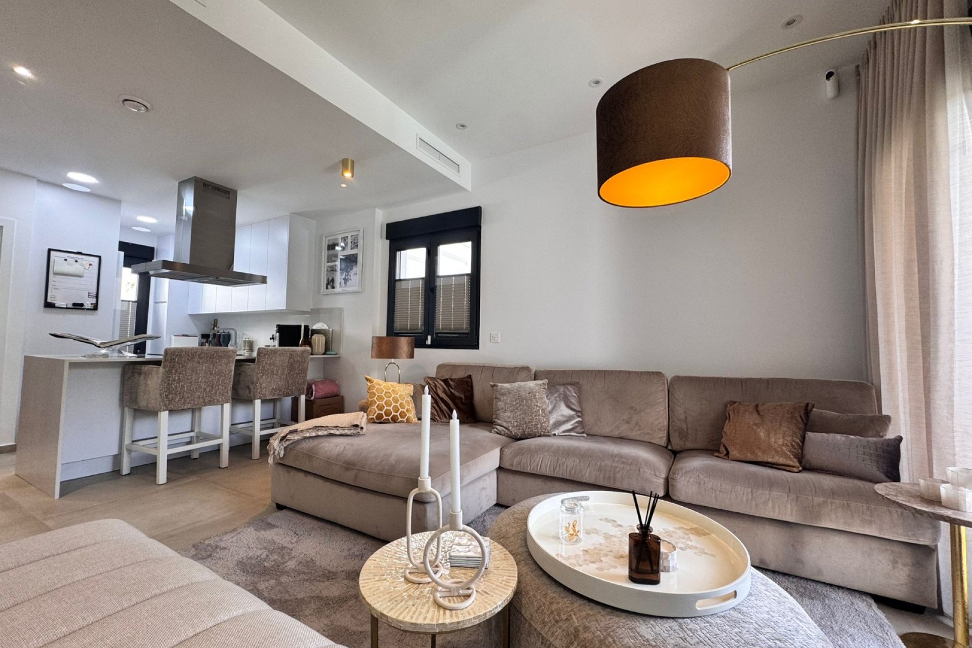 Living room - Beautiful Townhouse in Polop with Private Pool and Sea Views (Polop – Costa Blanca)