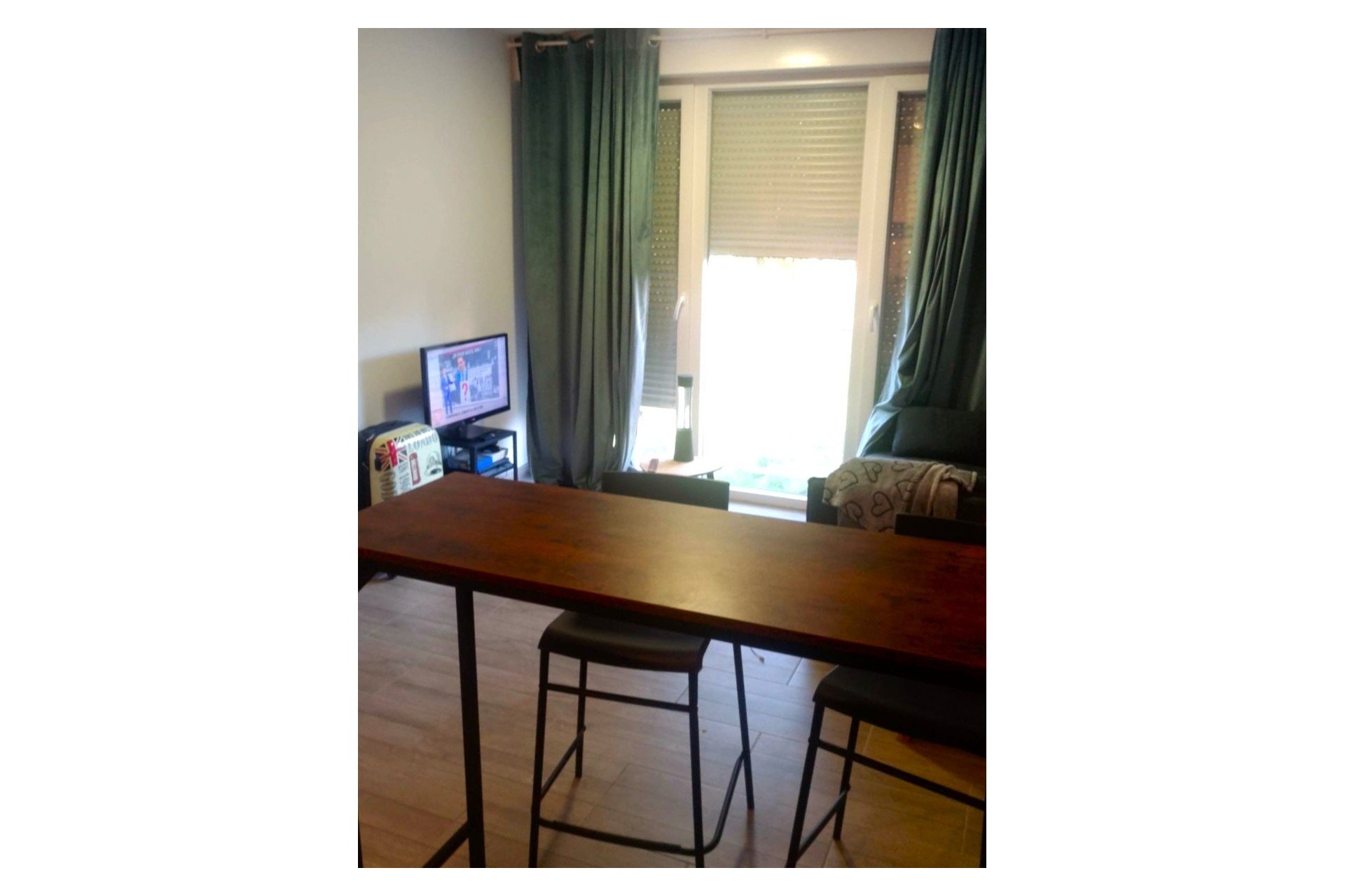 Living room - Cozy Renovated Studio in Playmon Building – Pueblo Levante, Benidorm (Costa Blanca)