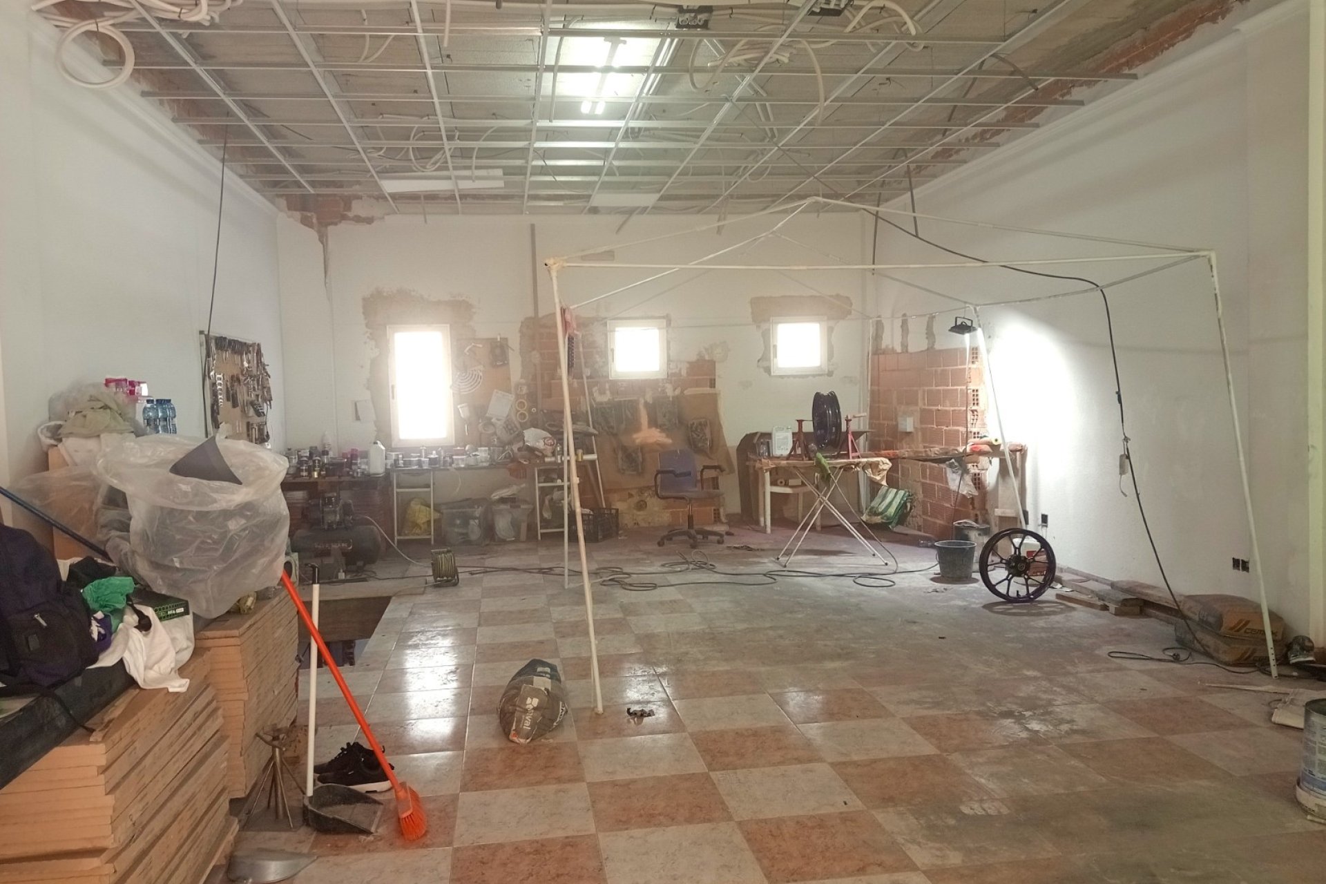 LOCAL EN VENTA EN LA NUCÍA