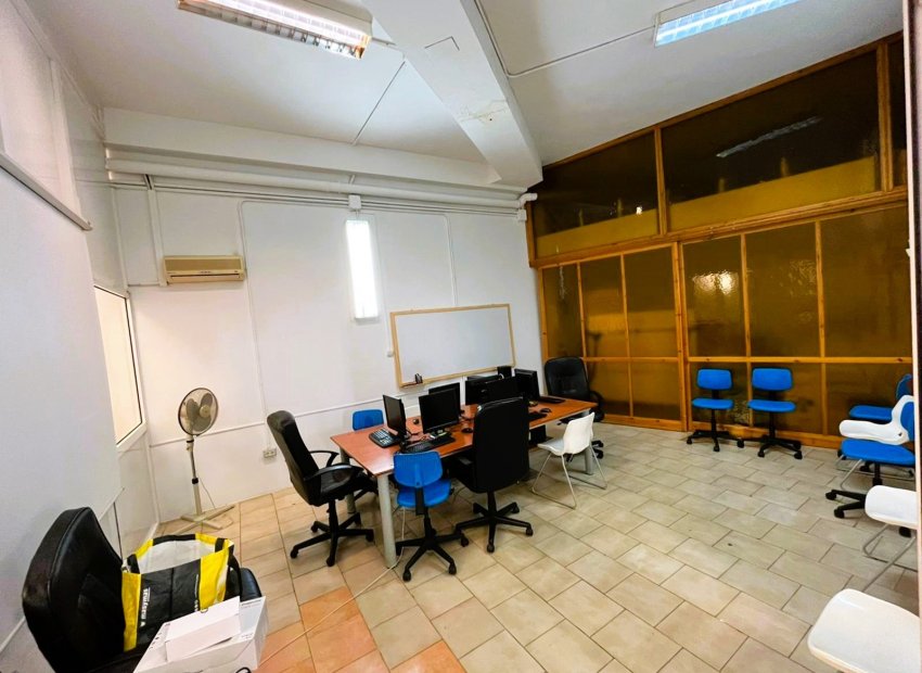 Local - Local commercial à Dénia – (Costa Blanca – Alicante)