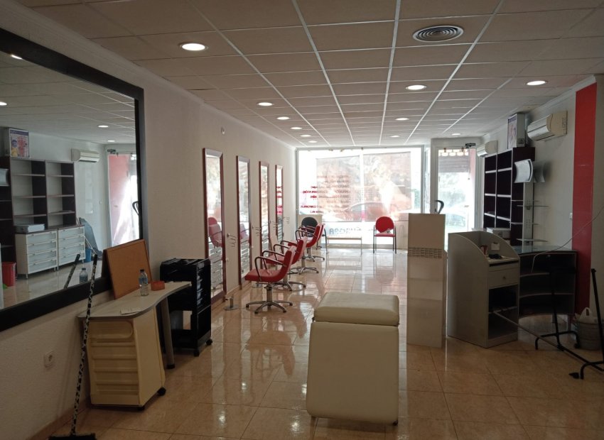 LOcal - Local commercial à vendre au cœur de Benidorm – Quartier Levante (Costa Blanca)